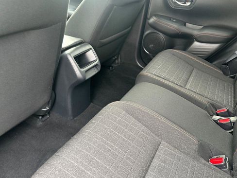 Used 2024 Honda HR-V Sport image 12