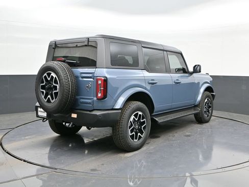 New 2025 Ford Bronco Outer Banks image 11