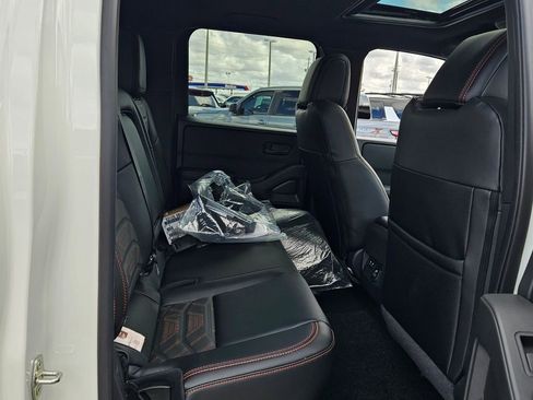 New 2026 Nissan Frontier Pro-X w/ Pro Premium Package RWD image 11