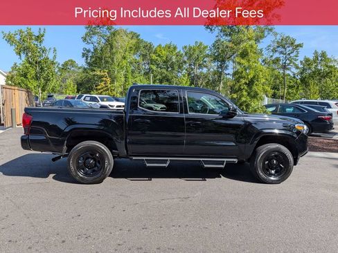 Certified 2023 Toyota Tacoma SR AWD/4WD image 4