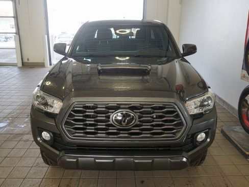 Used 2023 Toyota Tacoma TRD Sport image 12
