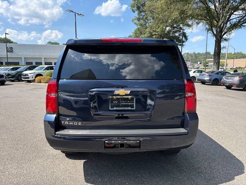 Used 2020 Chevrolet Tahoe LT w/ Luxury Package RWD image 10