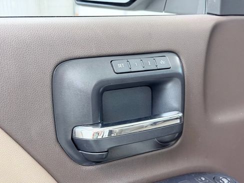 Used 2014 GMC Sierra 1500 SLT w/ SLT Crew Cab Value Package AWD/4WD image 11