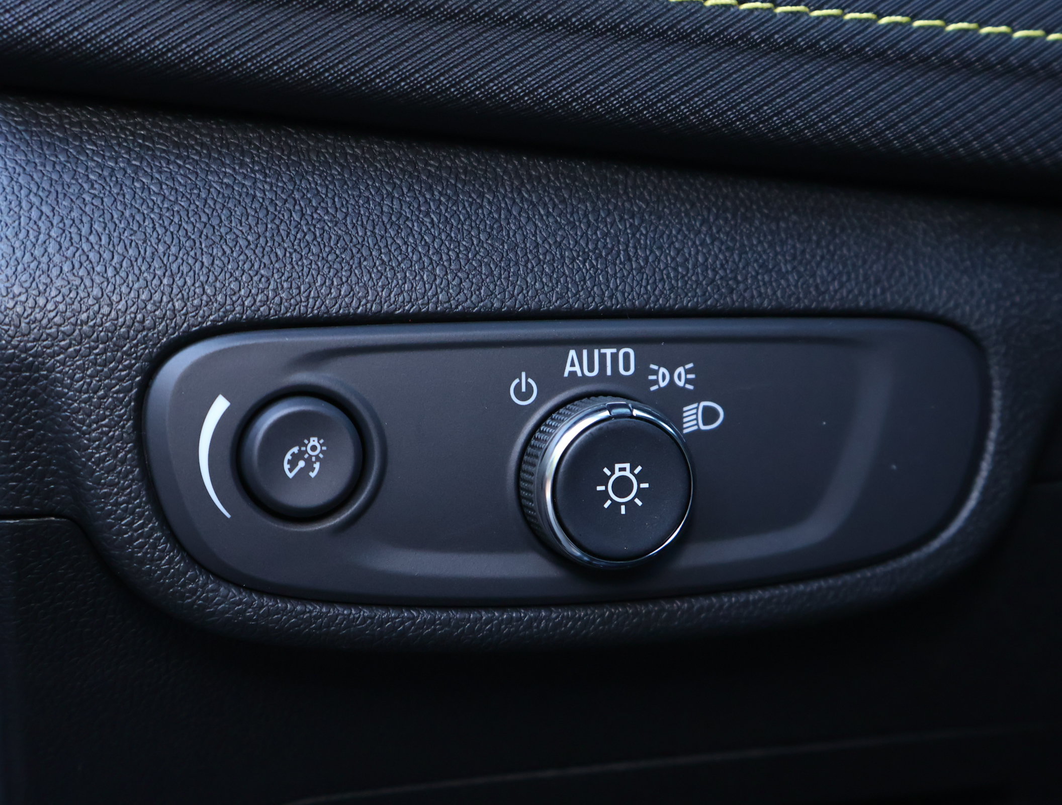 New 2026 Chevrolet TrailBlazer ACTIV w/ Convenience Package FWD image 14