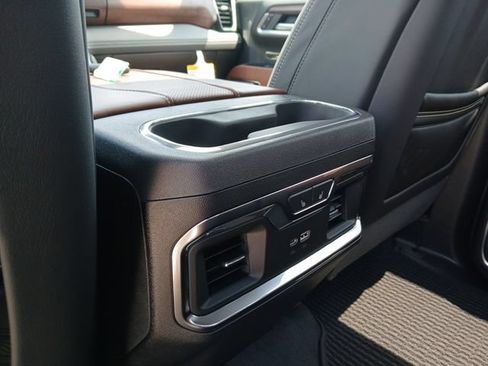 Certified 2026 GMC Sierra 1500 Denali Ultimate w/ LPO, Black Badging Package AWD/4WD image 26