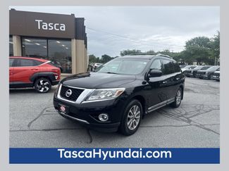Used 2014 Nissan Pathfinder SL w/ SL Tech Package AWD/4WD video 1