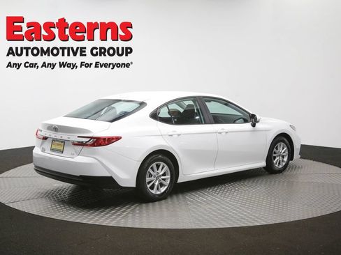 Used 2025 Toyota Camry LE FWD image 41