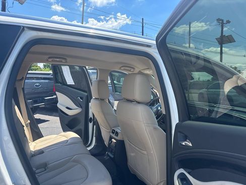 Used 2018 Buick Envision Essence FWD image 13