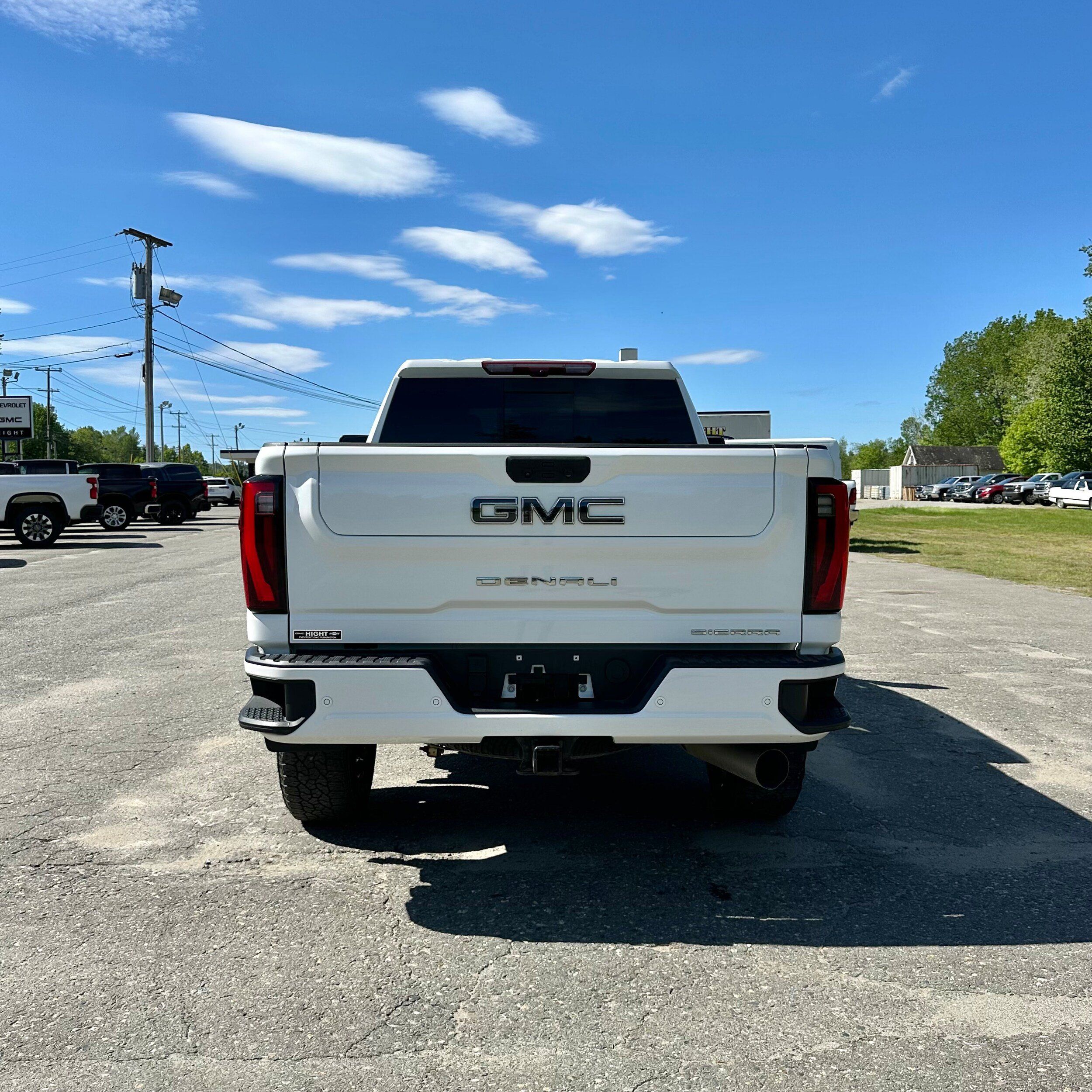 Used 2025 GMC Sierra 2500 Denali Ultimate AWD/4WD image 4