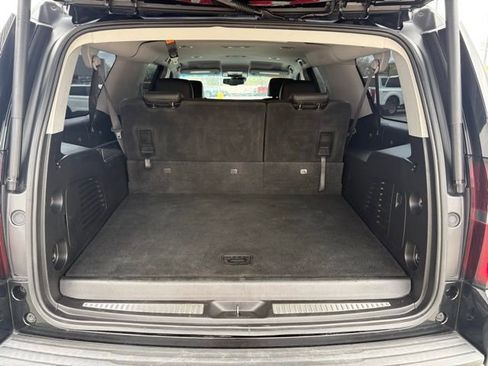Used 2018 Chevrolet Suburban LT RWD image 37
