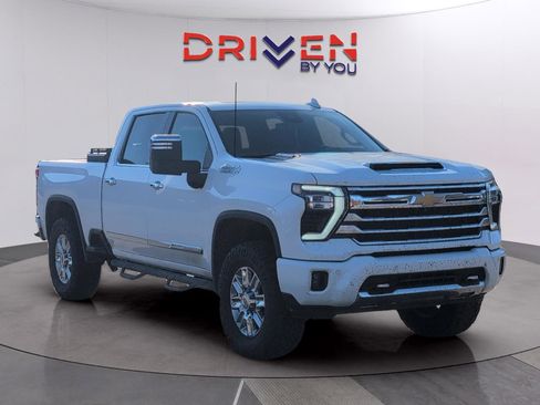 Used 2024 Chevrolet Silverado 2500 High Country w/ High Country Premium Package image 7