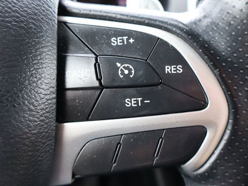 Used 2016 Dodge Durango Citadel w/ Premium Entertainment Group image 33