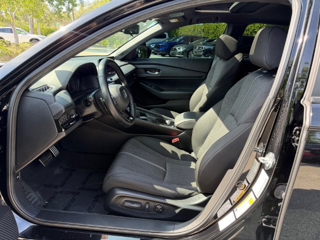 Used 2025 Honda Accord Sport image 10