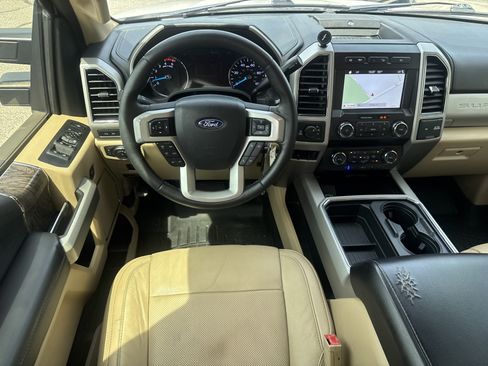 Used 2019 Ford F250 Lariat w/ Chrome Package AWD/4WD image 12
