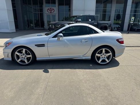 Used 2014 Mercedes-Benz SLK 350 image 7