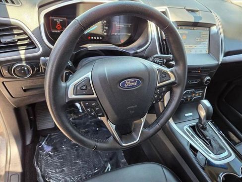 Used 2017 Ford Edge SEL w/ Equipment Group 201A FWD image 10