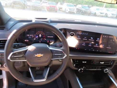 New 2026 Chevrolet Tahoe LS RWD image 19