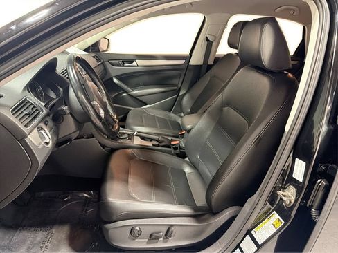 Used 2015 Volkswagen Passat 1.8T SE FWD image 9