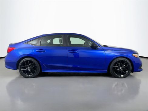 Used 2022 Honda Civic Sport image 7