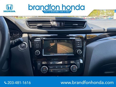 Used 2022 Nissan Rogue Sport SV AWD/4WD image 20