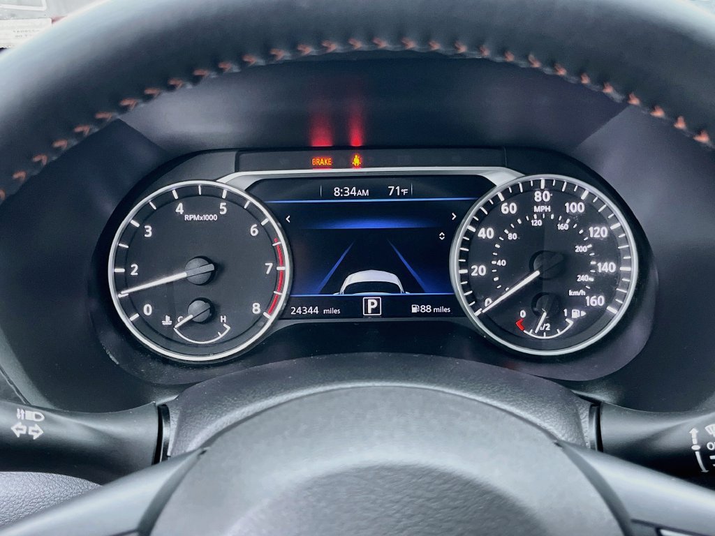 Used 2024 Nissan Sentra SR FWD image 12