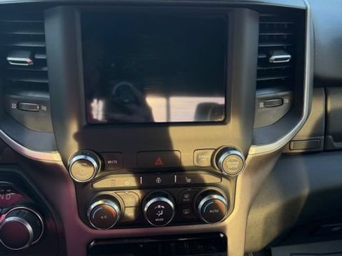 Used 2021 RAM 1500 Big Horn AWD/4WD image 18
