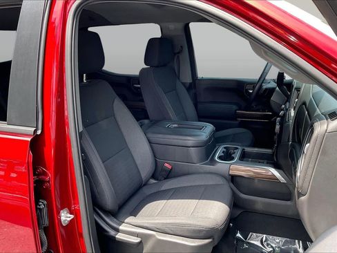 Used 2021 Chevrolet Silverado 1500 LT Trail Boss w/ Bed Protection Package AWD/4WD image 8