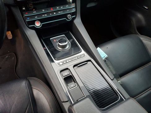 Used 2020 Jaguar F-PACE Prestige image 26