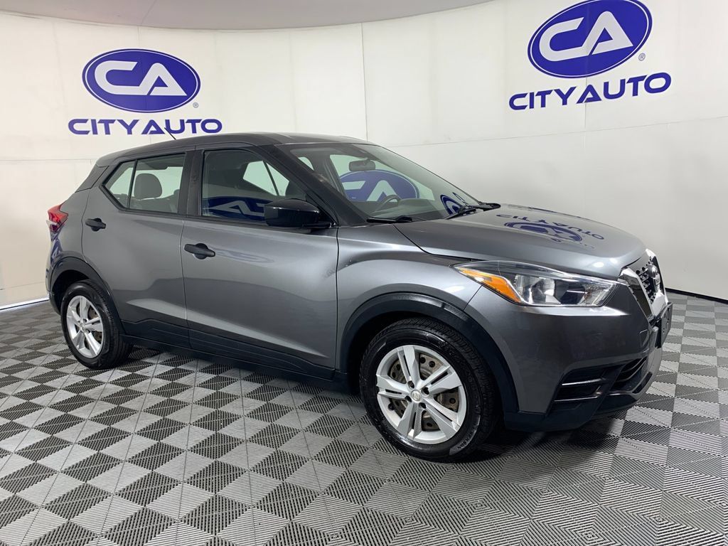 Used 2020 Nissan Kicks S FWD image 1
