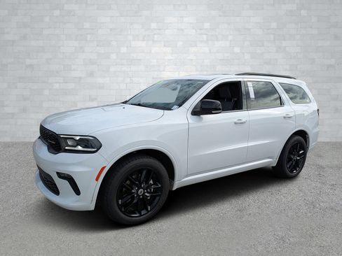 Used 2023 Dodge Durango GT image 9