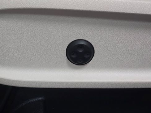 Used 2026 Mercedes-Benz GLA 250 4MATIC image 35