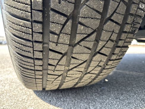 Used 2019 Cadillac Escalade Platinum image 12