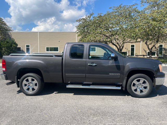 Used 2010 GMC Sierra 1500 SLE w/ (PDW) Pro Sport Package RWD image 2