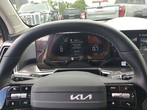 New 2026 Kia Sorento S w/ S Panoramic Sunroof Package FWD image 13