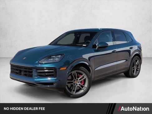 Used 2024 Porsche Cayenne S AWD/4WD image 1