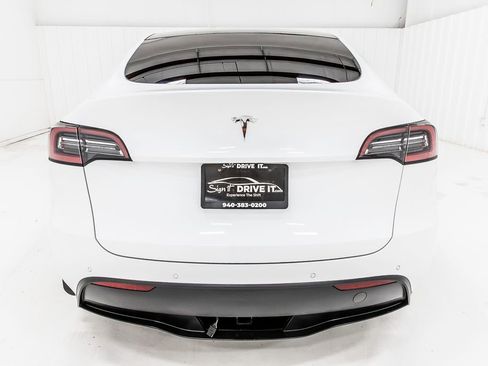 Used 2020 Tesla Model Y Long Range AWD/4WD image 5