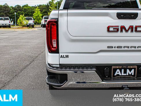Used 2025 GMC Sierra 1500 SLT RWD image 12