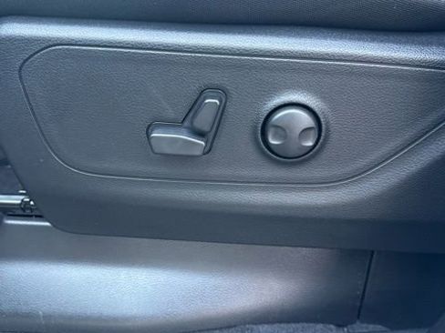 New 2026 RAM 1500 4x4 Crew Cab image 11