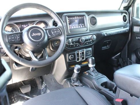 Used 2023 Jeep Wrangler Sport S image 13