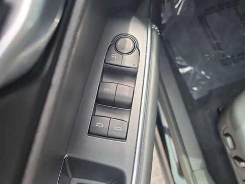 Certified 2025 GMC Acadia Elevation FWD image 16