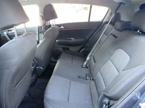 Used 2020 Kia Sportage LX FWD image 5