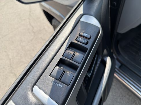 Used 2010 Toyota 4Runner 4WD image 13