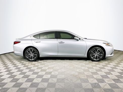New 2025 Lexus ES 300h w/ Premium Package image 8