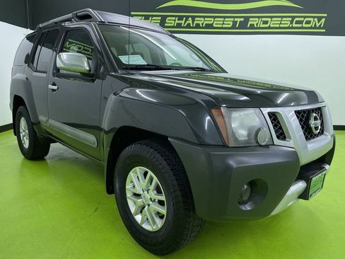 Used 2014 Nissan Xterra S image 2