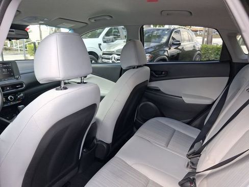 Used 2023 Hyundai Kona SEL image 5