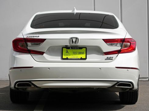 Used 2022 Honda Accord Touring image 10