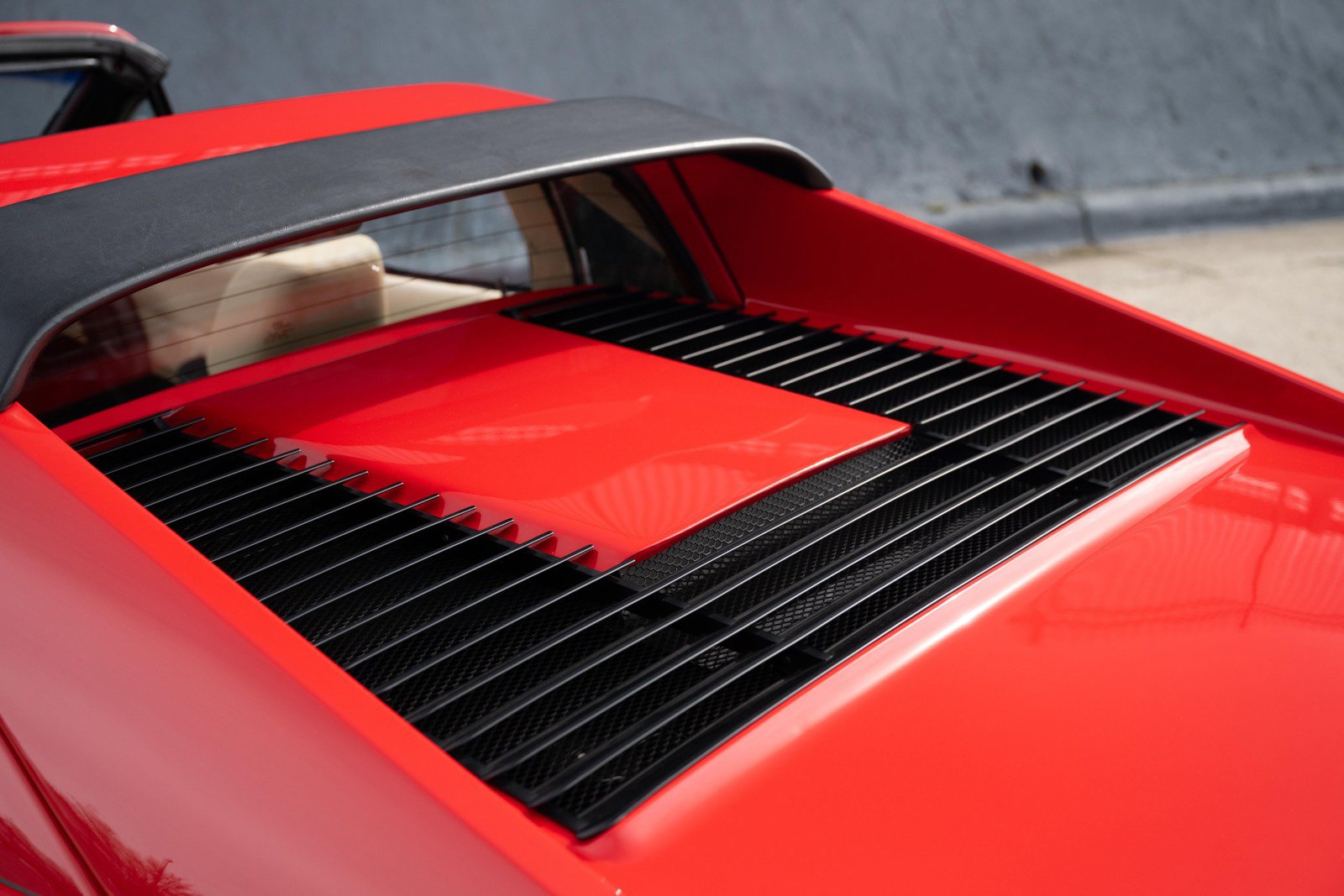Used 1988 Ferrari 328 GTS RWD image 32