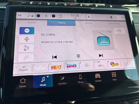 New 2025 Jeep Grand Cherokee Limited w/ Black Appearance Package image 13