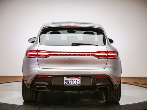 Certified 2025 Porsche Macan AWD/4WD image 6