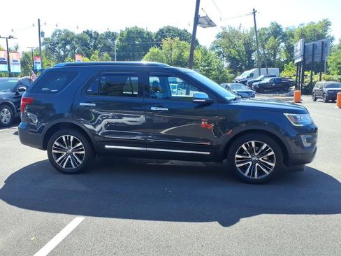 Used 2017 Ford Explorer Platinum AWD/4WD image 24